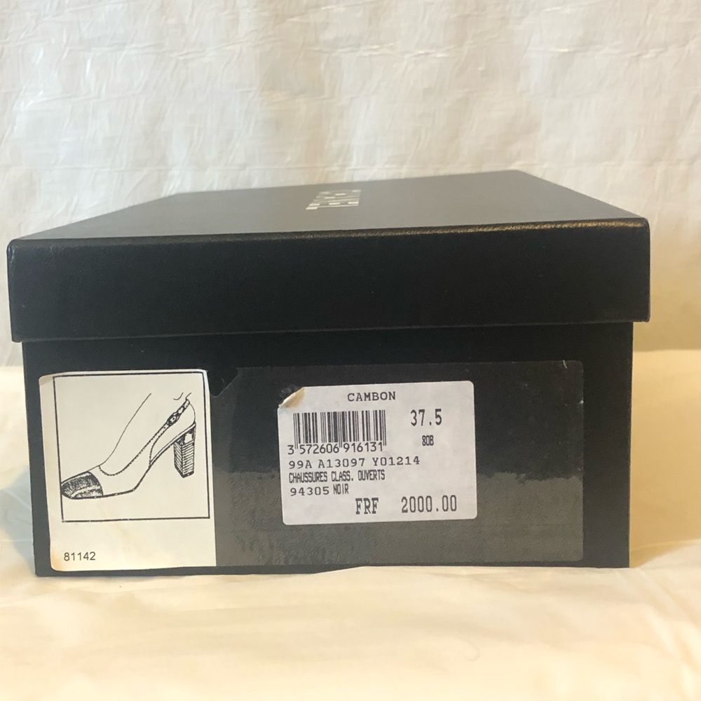 Chanel Cambon sling backs black suede with black patent toe EUC box & 2 dust bag - Picture 5 of 14